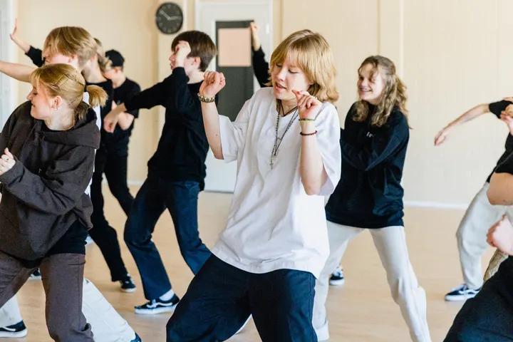 WEAREKREATIV — Dance – Niittykumpu, Espoo
