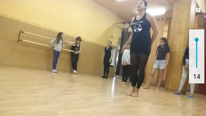 Danzalia Mundi — baile-studio en O Peruleiro, A Coruña — 2