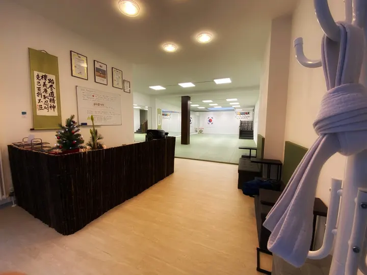 Traditional Taekwondo Köln — kampfsport-studio in Bayenthal, Köln — 2