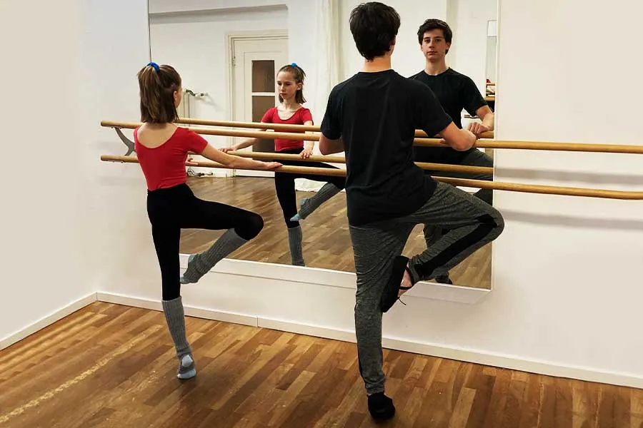 Studio Balance — dans-studio i Köln — 3