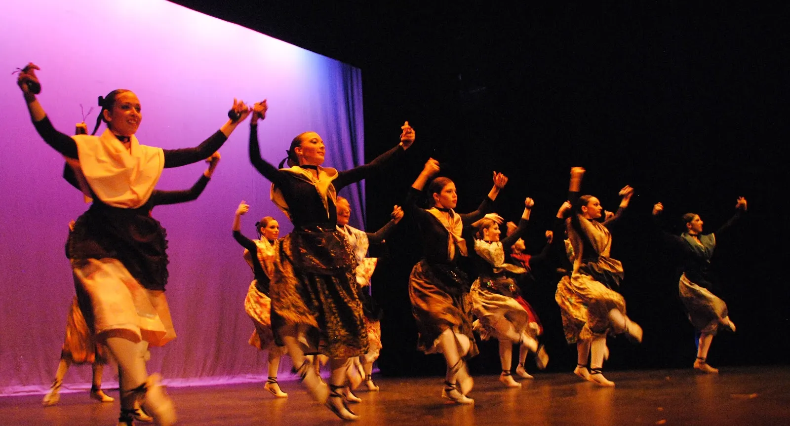 Danzalmar, tu escuela de Baile — baile-studio en La Serna, Fuenlabrada — 2