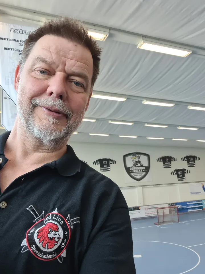 Micha's Selbstverteidigung — kampfsport-studio in Großenbaum, Duisburg — 2
