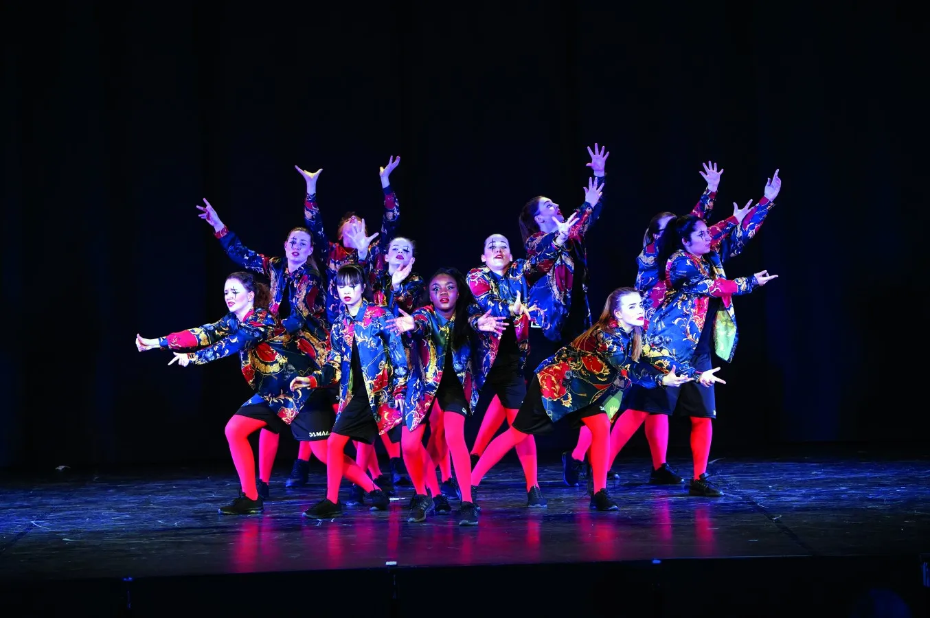 1. Team Lena -Fitnesskurse im Tanzwerk Wesseling — träningsstudio i Köln — 6