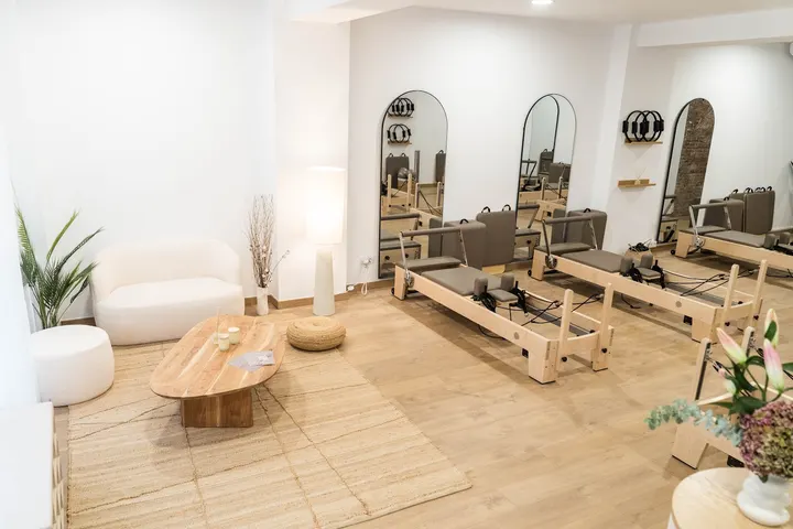 Form Studio Pilates Club — Pilates en l'Eixample, Barcelona
