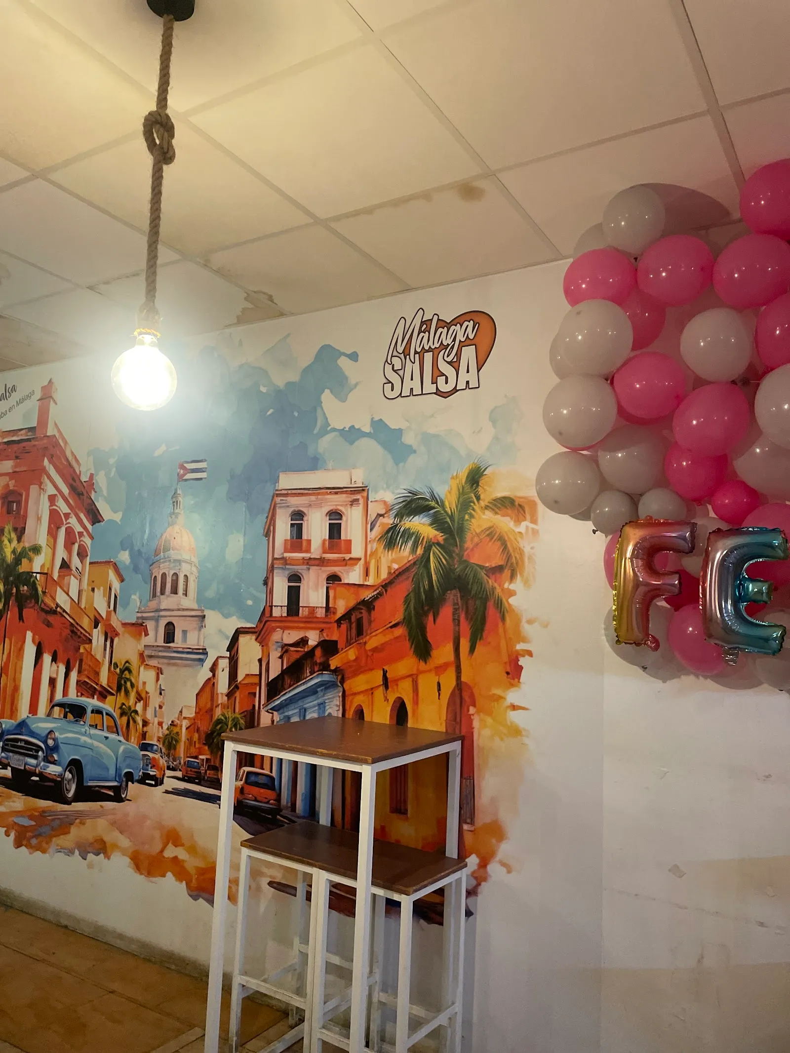 Málagasalsa Escuela De Baile — baile-studio en Málaga — 3