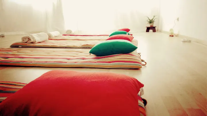 Om Yoga Sant Cugat — yoga-studio i Costa del Golf, Sant Cugat del Vallès