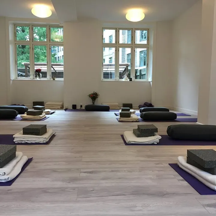 Yoga I Valby — yoga-studio i Valby, Köpenhamn, København