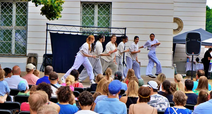 DREAM STAGE — Tanz in Schöneberg, Berlin