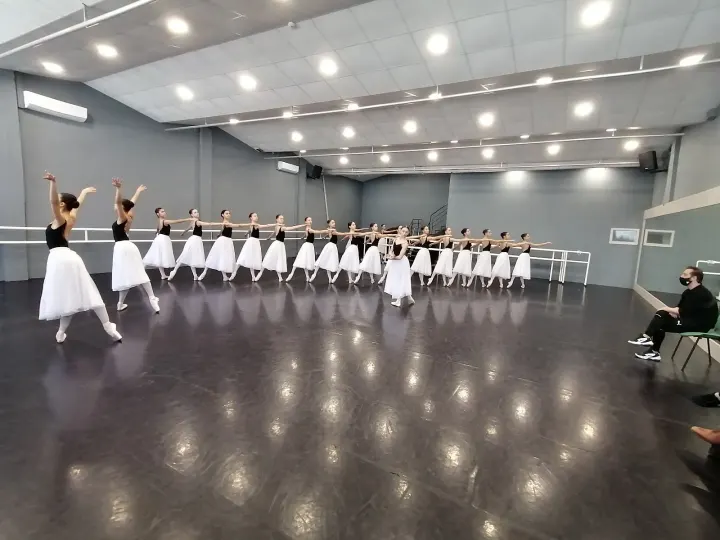 Annarella — dança-studio em Gândara dos Olivais, Leiria — 2