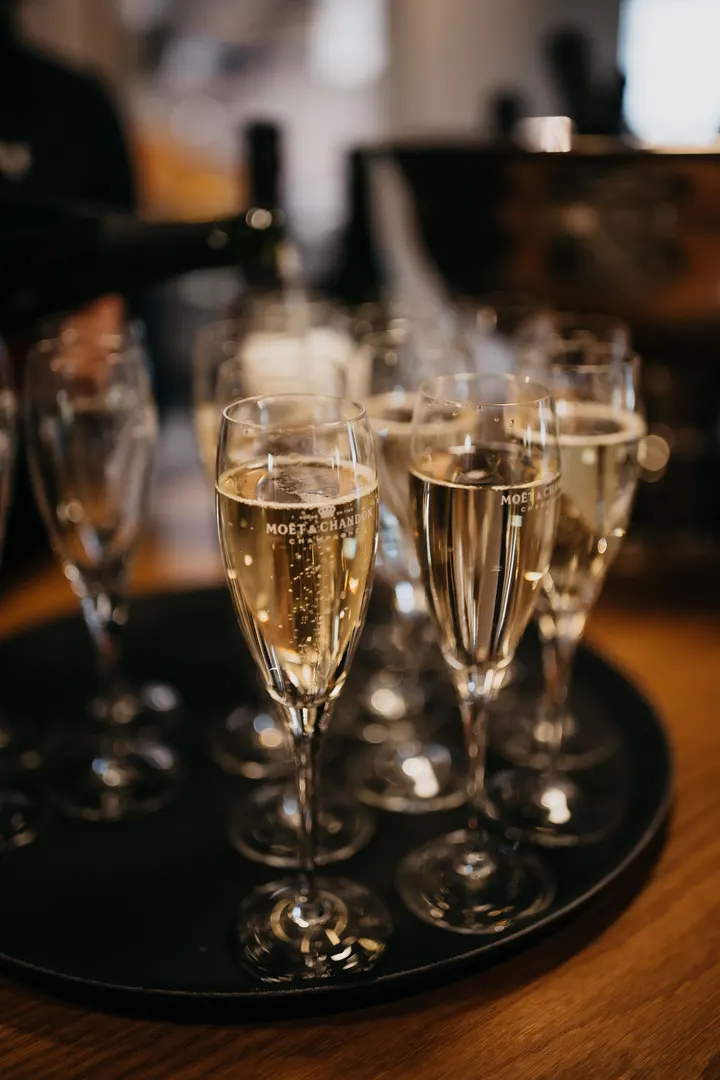 REJOICE Food Event — Träningsstudio i Älta gård, Älta
