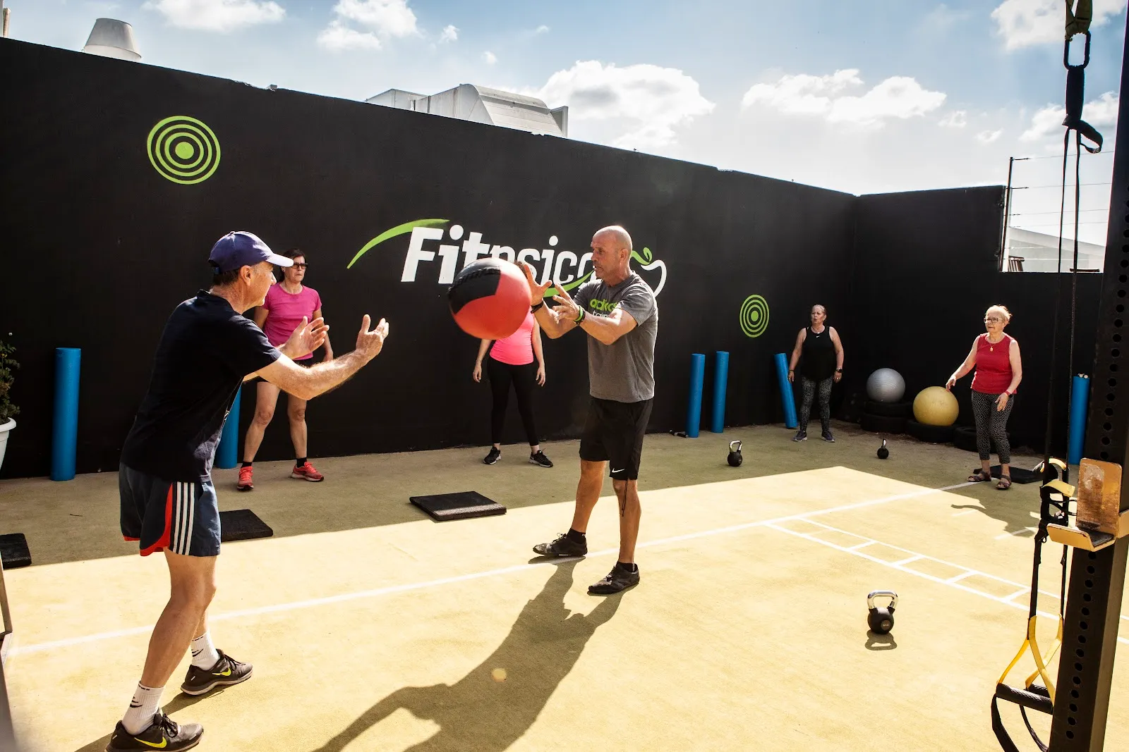 Entrenador Personal Miguel Abril - FITPSICO — entrenamiento personal-studio en Chiclana de la Frontera — 4