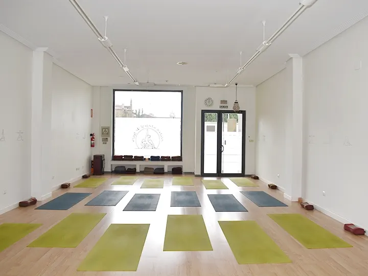 Centro Integral de Yoga — yoga-studio en León — 3