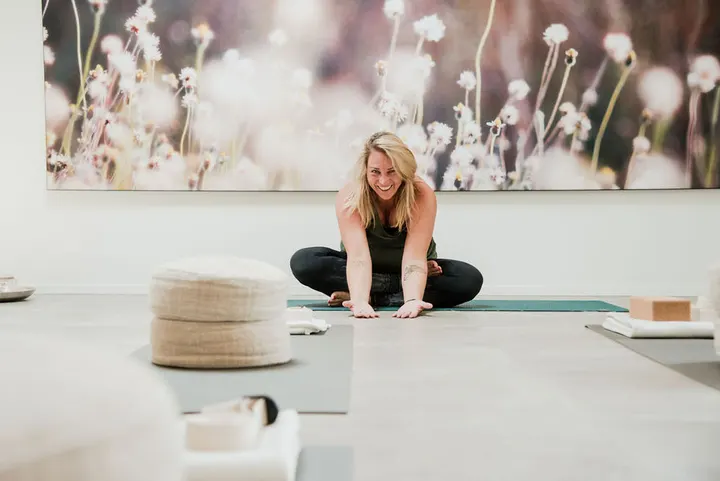 MINDFULPAULINE — Yoga in OolderVeste aan 't water, Herten