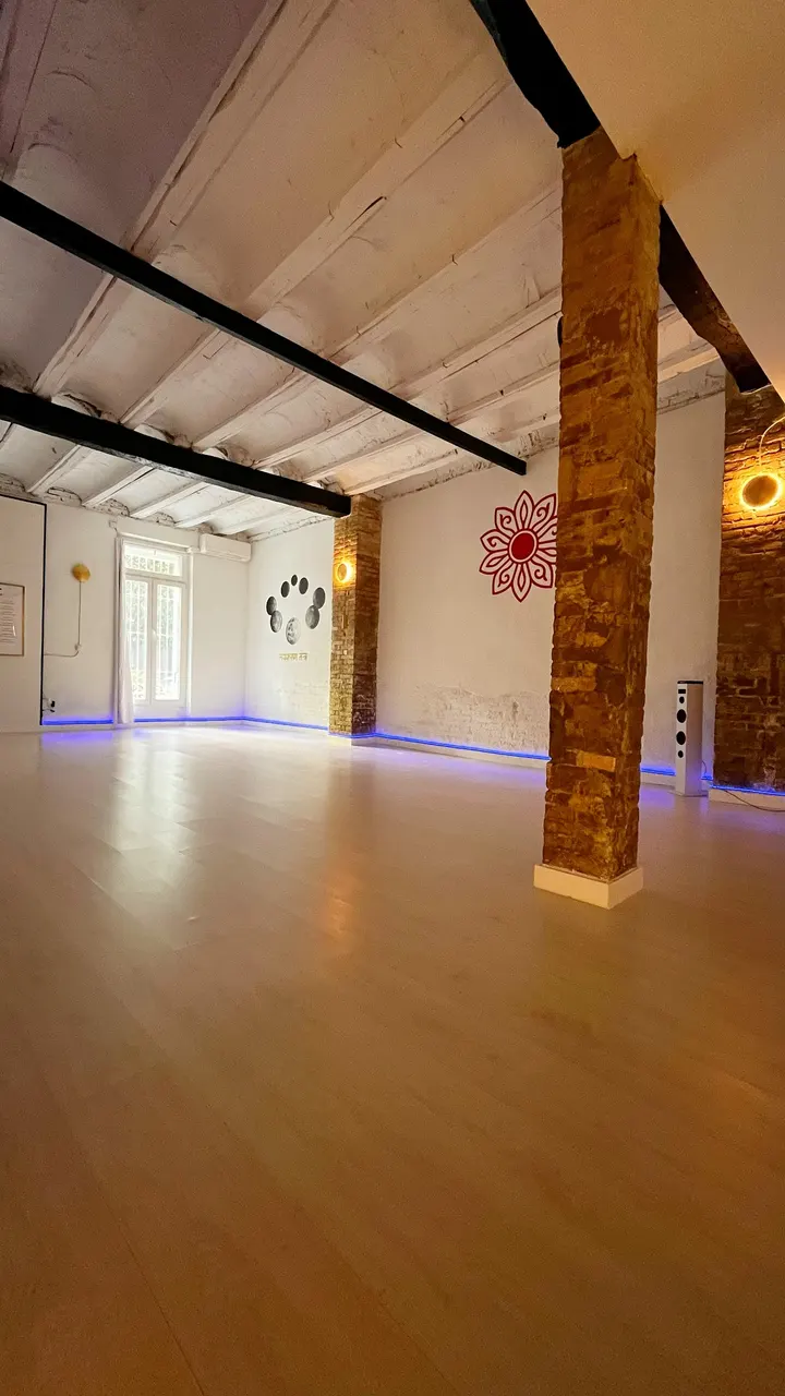 Mārgaṇa Yoga Studio — yoga-studio en Russafa, Valencia — 2