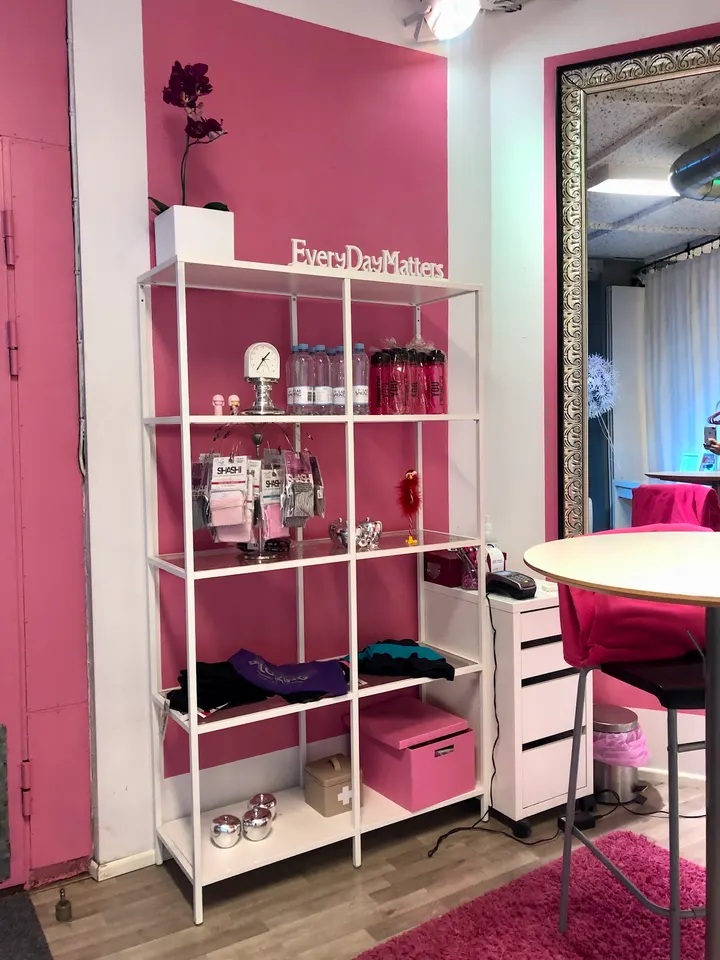 HiMO — tanssi-studio – Helsinki — 3