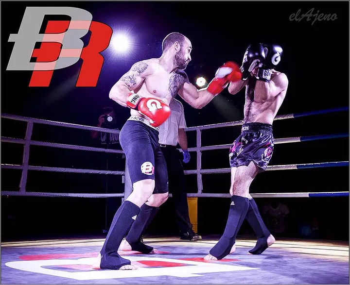 Gimnasio Boxing Club Boxrus — artes marciales-studio en Txantrea, Pamplona — 2