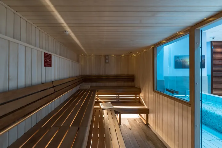 Piscine Montbauron Versailles — bien-être-studio à Montreuil, Versailles — 3