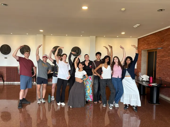 Cristina Osorio - Arte y Movimiento — Baile en Perines, Santander