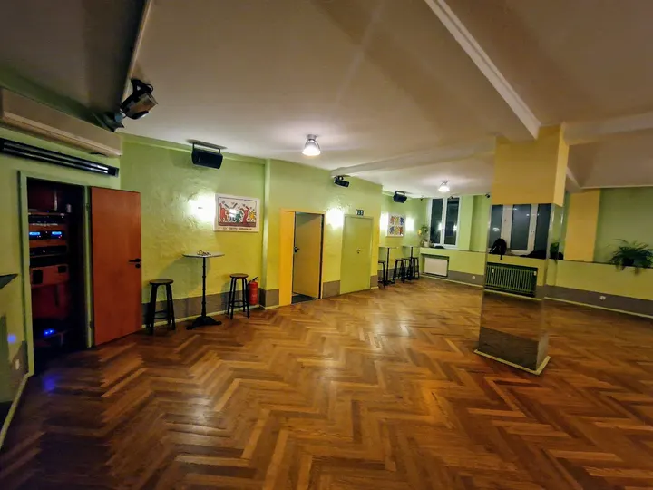 Tanzschule Traumtänzer Kurfürstendamm — tanz-studio in Halensee, Berlin — 2