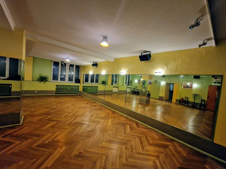Tanzschule Traumtänzer Kurfürstendamm — tanz-studio in Berlin — 3