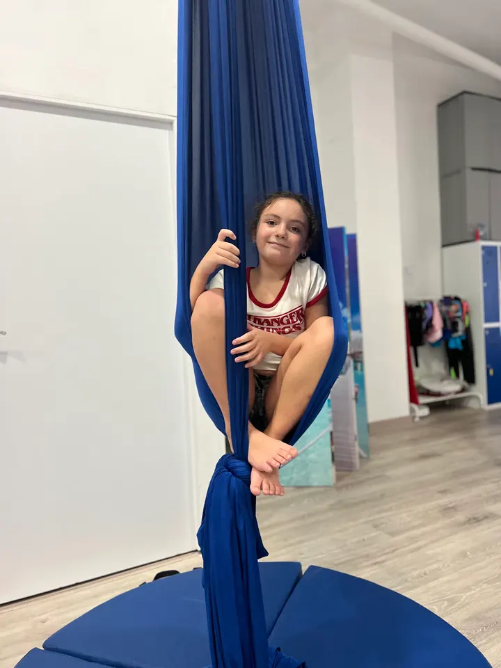 Pole dance Heaven Blue — baile-studio en Nou Moles, Valencia — 2