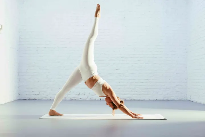 PILATES & YOGA [MOVE:MENTS] – SÜD — Yoga in Altstadt-Süd, Köln