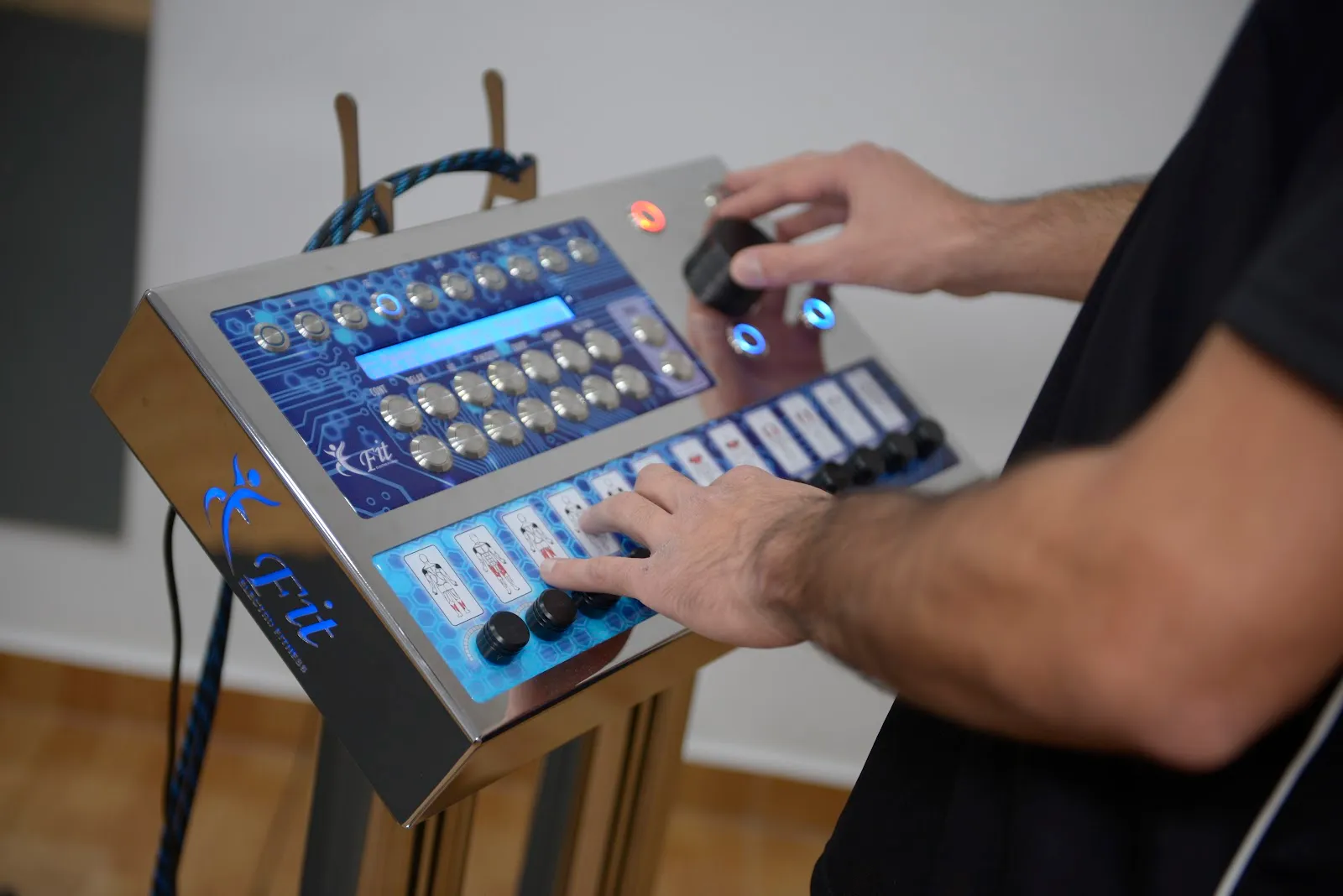 JG Eletro Training - Centro Electroestimulación Muscular en Huelva — electroestimulación-studio en Huelva — 3