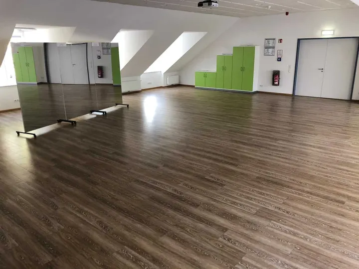 Tanzclub Düsseldorf e.V. — Tanz in Vennhausen, Düsseldorf