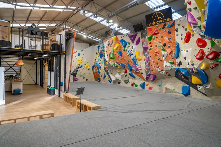 Monkey Island — Arrampicata a Aurelio, Roma