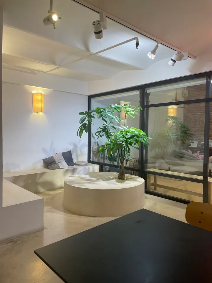 Frizzant Barcelona — yoga-studio en l'Eixample, Barcelona — 3