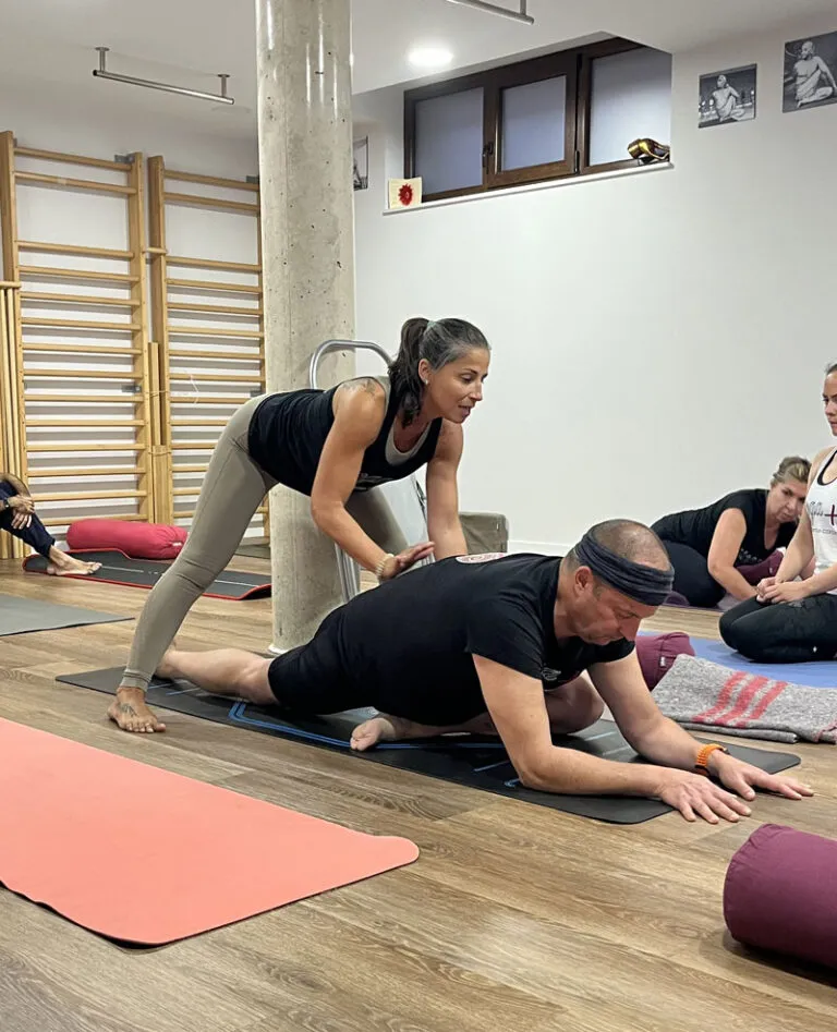 Zenhare YOGA Salamanca — yoga-studio i Villares de la Reina — bild 3