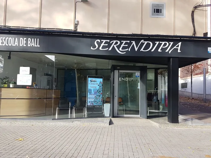 Escuela de Baile Serendipia — baile-studio en Nou Barris, Barcelona — 3