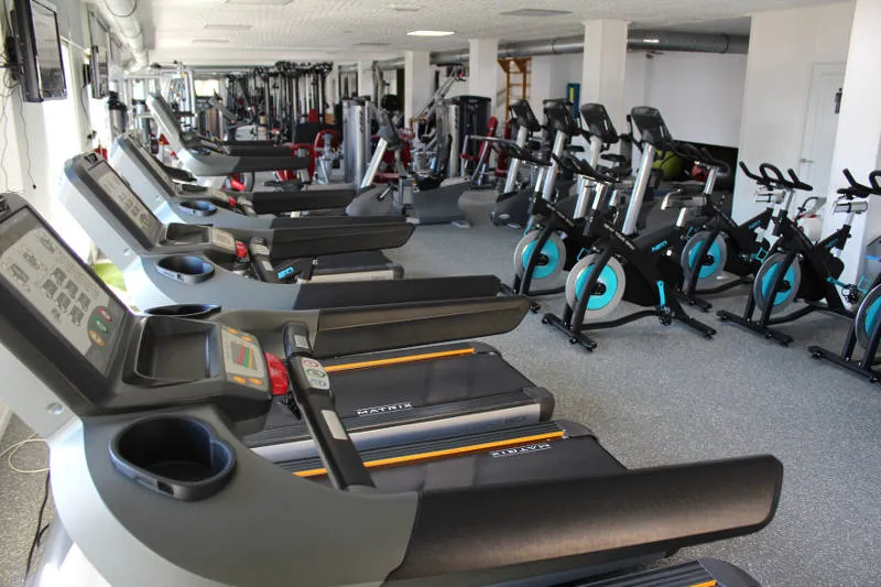 Qpro Gym — estudio de fitness-studio en O Con — 3