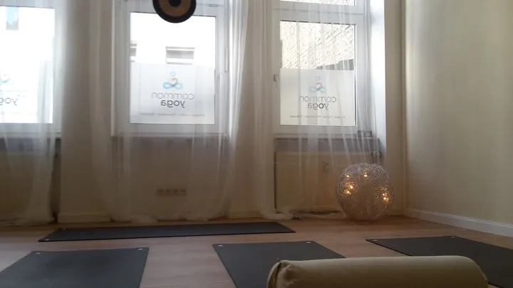 Commonyoga — Yoga in Mitte, Wiesbaden