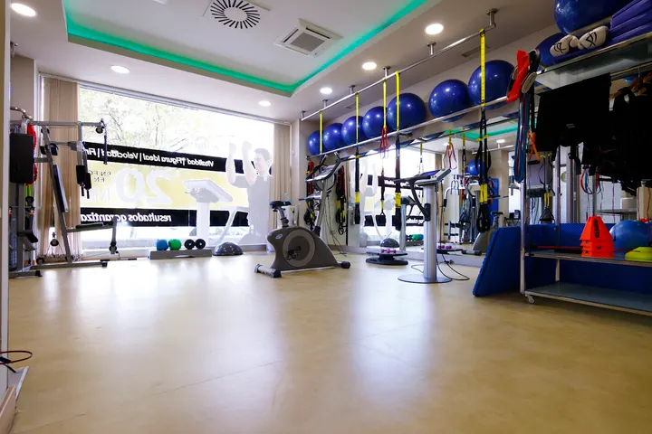 SOLIS CENTER — Estudio de fitness en María Auxiliadora, Badajoz