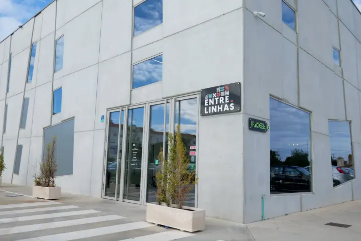 Entre-Linhas R. de Entre Linhas 2 — Ginásio em Entroncamento
