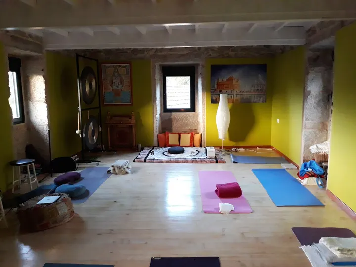 Centro De Kundalini Yoga Narayan — yoga-studio en O Calvar — 3