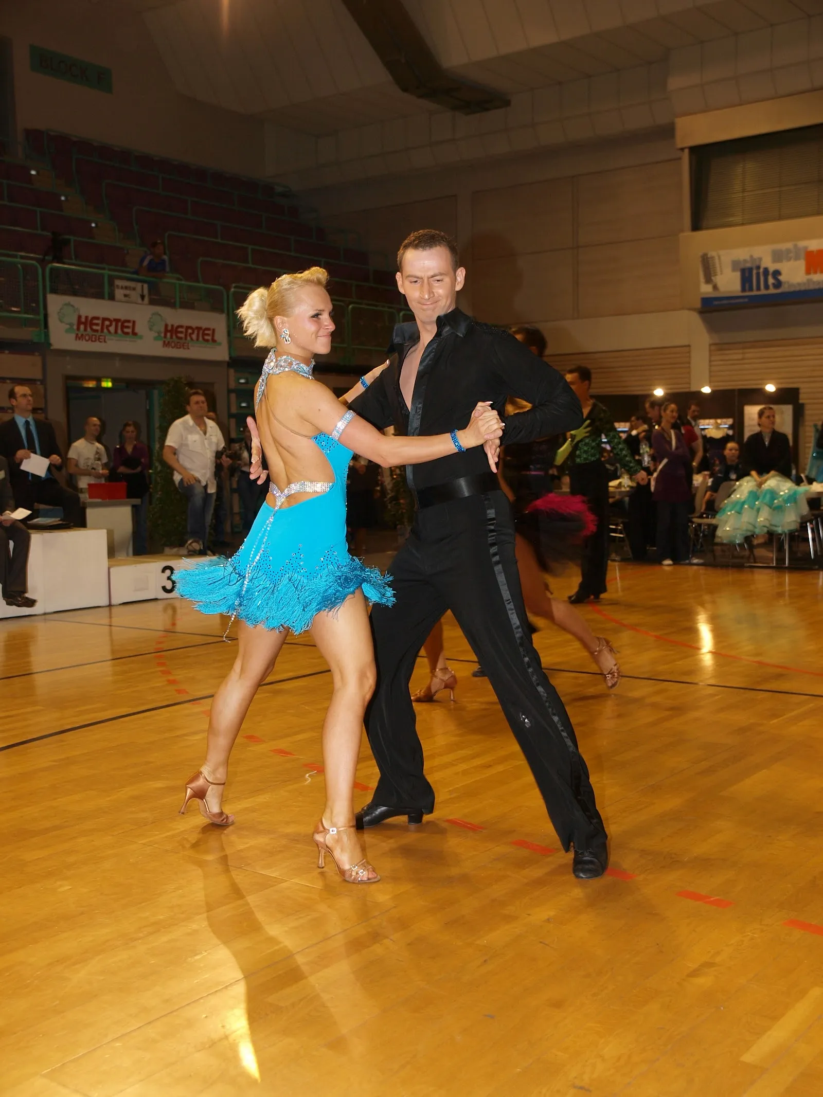 Tanzschule Sandra Dumser — tanz-studio in Krailling — 3