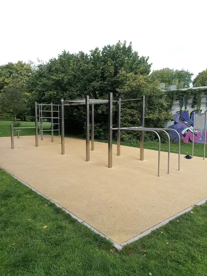 Calisthenics Anlage Westbad — calisthenics-studio in Weststadt, Ulm — 2