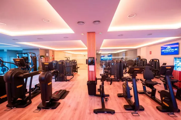 Metrópolis Sport Club — estudio de fitness-studio en Fregenal de la Sierra — 2