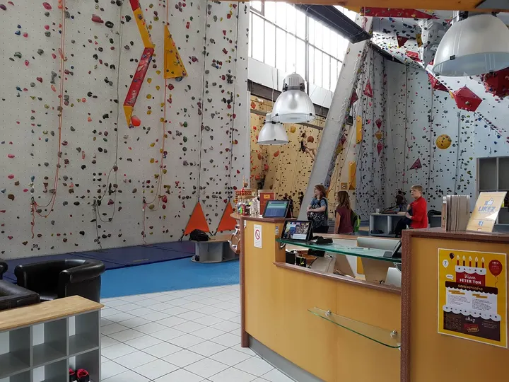 Roc en Stock — bloc-studio à Strasbourg — 5