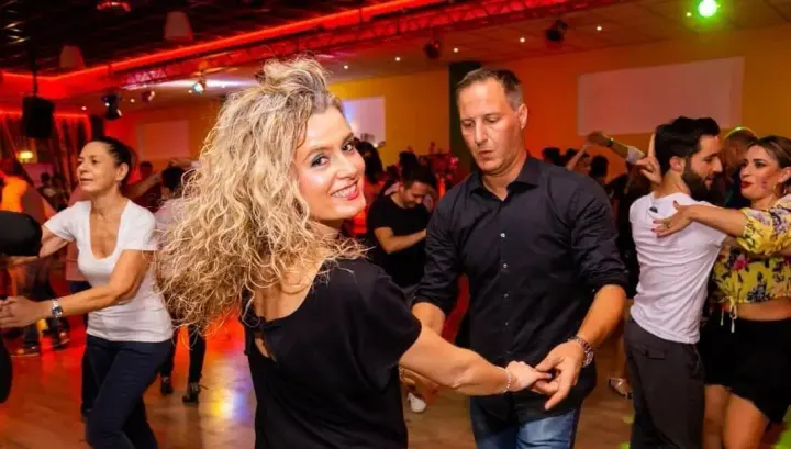 CubaLinda Salsa Cubana e Bachata — danza-studio a Padova — 3