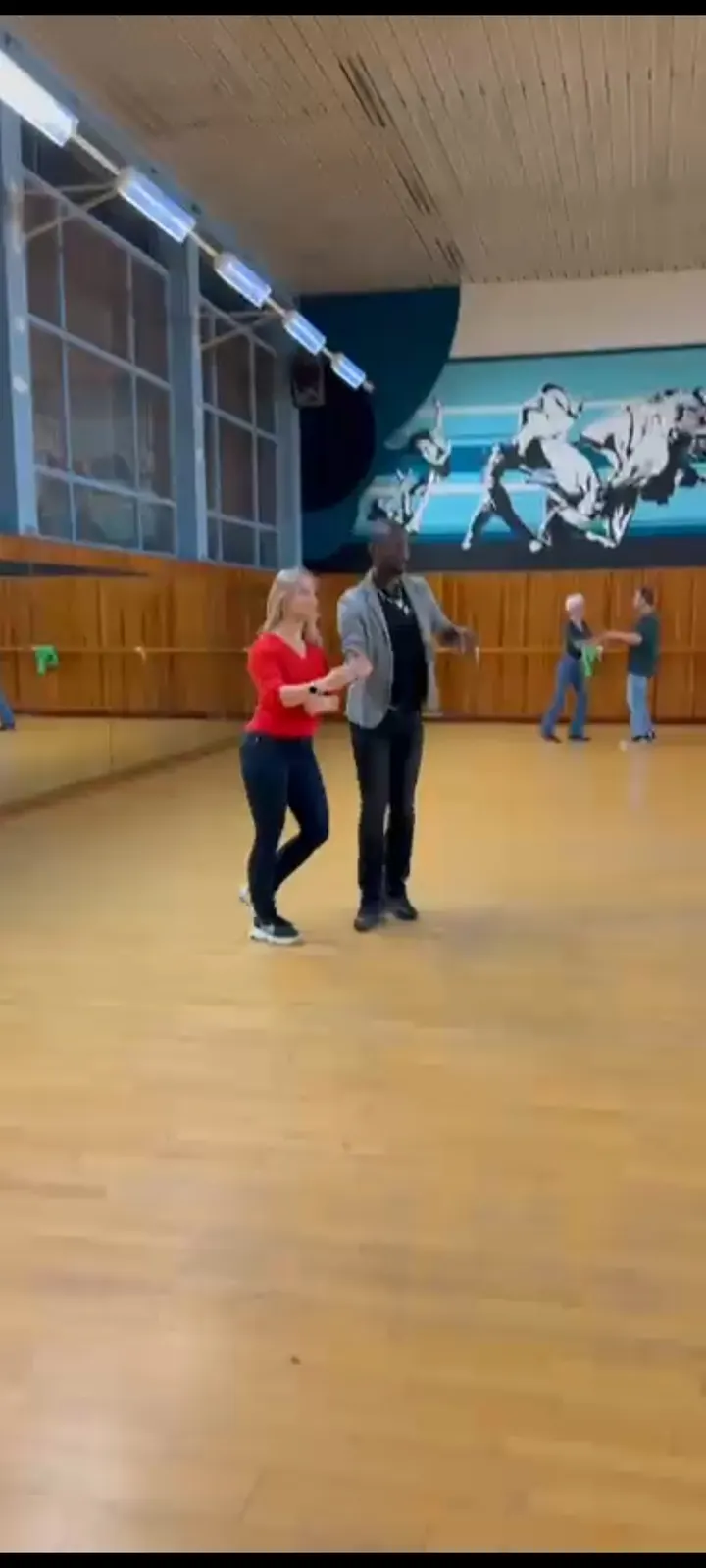 Ange et Flo Salsafever Besançon — danse-studio à Besançon — 5