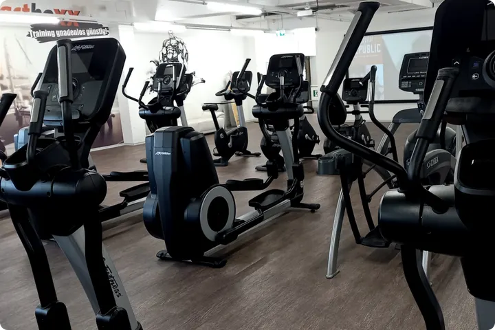 factboxx — fitnessstudio in Pram, Pocking — 3