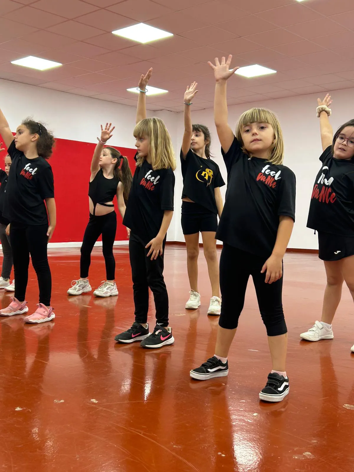 Escuela De Baile - Feel Dance Deltebre — baile-studio en Deltebre — 4