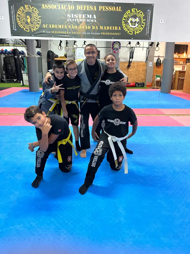 ACADEMIA DEFESA PESSOAL DE SÃO JOÃO DA MADEIRA - Sistema EliteDP — artes marciais-studio em Fontainhas, São João da Madeira — 2