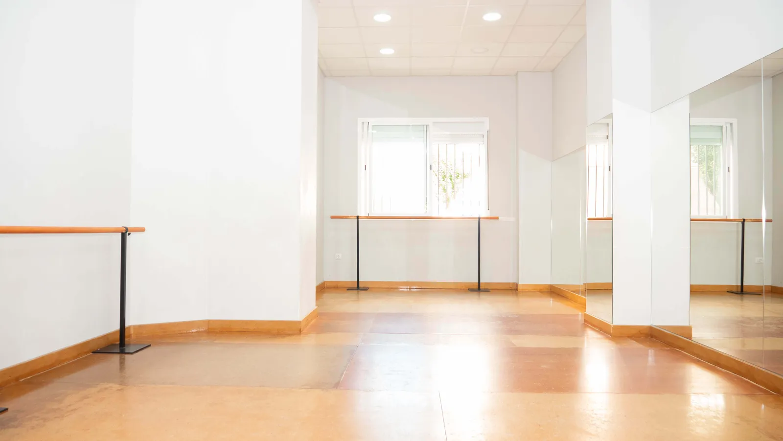 Rocío Escuela De Danza — baile-studio en Jaén — 2