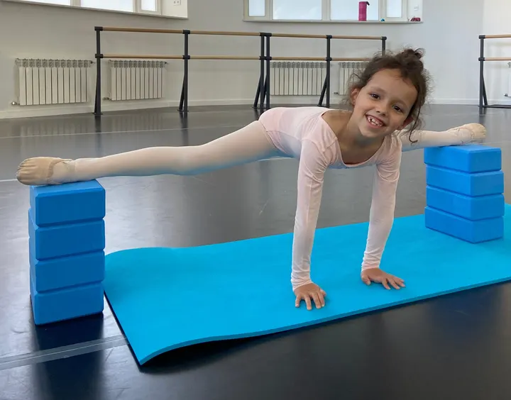 Glazshneyder Ballet School — tanz-studio in Sertoriusring, Mainz — 2