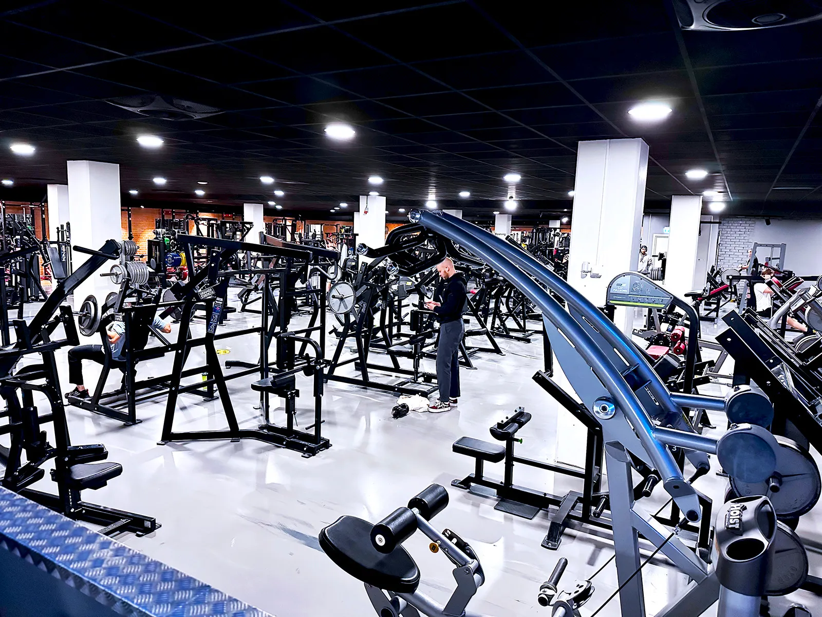 Legendary Gym City — träningsstudio-studio i Umeå — bild 4