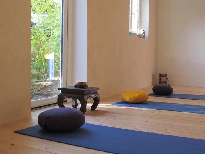 Yoga Pour Tous — Yoga à Mas Grobon, Meximieux